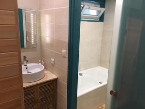 B&B / Chambres d'hotes Les Parides : photos des chambres