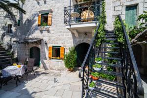 Small house Pivcevi 