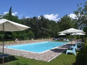 Belvilla by OYO Serene Apartment with Garden - Lucolena in Chianti