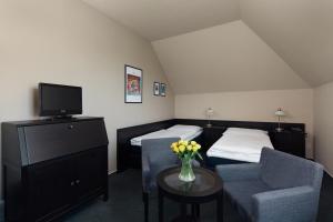 Double or Twin Room room in Hotel Tulipan Pruhonice