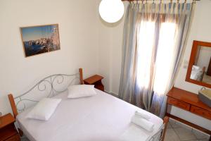 Ifigenia Apartments Syros Greece