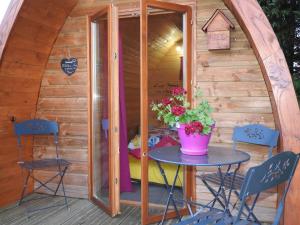 Maisons de vacances La maison ronde et ses 2 cahutes : photos des chambres