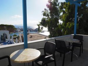 Arkas Inn Paros Greece