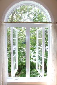 La Maison Jaune DEastman