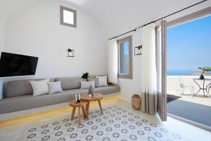 White & Co. La Torre Suites Santorini Greece