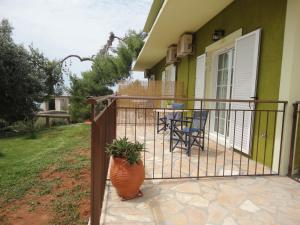 Yialos apartments