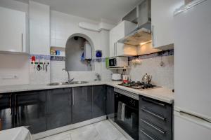 Victoria Apartment