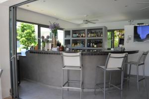 Aligio Beachfront Paradise