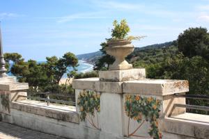 Ferienhaus il carrubo San Menaio Italien