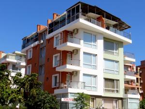 Apartments in Azalia 2 Complex - Hotel 4 stelle a Nesebar