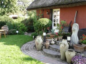 Artist studio mansion in Steffenshagen with terrace Germany near Beach