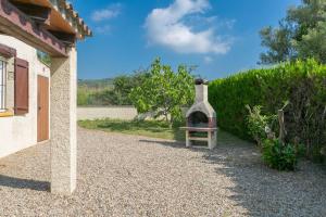 2 bedroom semi-detached house in Urb. Torre Gran LEstartit. Garden and community pool Ref:H38