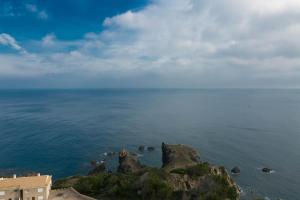 3 bedroom apartment in Aiguafreda Begur. Sea views and Terrace Ref:H26