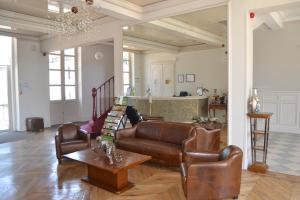 Hotels Logis Chateau Saint Marcel : photos des chambres