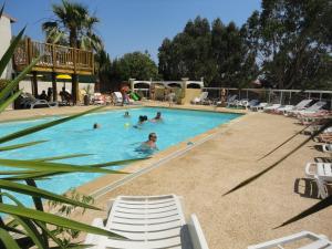 Campings Camping les Acacias : photos des chambres