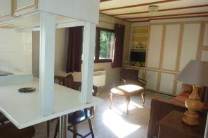 Chalets Relais Du Saussay : photos des chambres