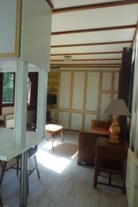 Chalets Relais Du Saussay : photos des chambres