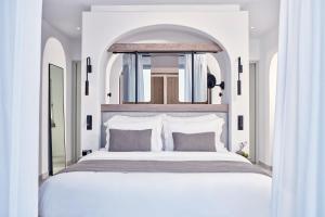 Canaves Oia Epitome - Small Luxury Hotels of the World Santorini Greece