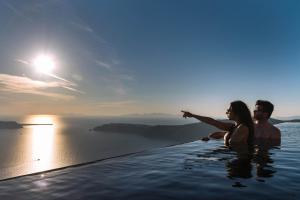 Galaxy Suites & Villas Santorini Greece
