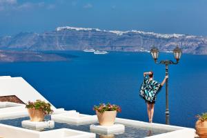 Maison Des Lys - Luxury Suites Santorini Greece