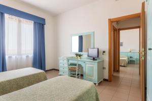 Two Connecting Double Rooms