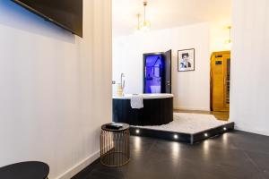 Superior Apartment with Sauna room in Munì Boutique Flat