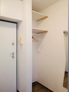 West vibes apartment