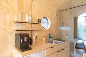 Wikkelboats at Wijnhaven