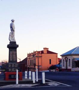 Wallace Lodge - PID-STRA-16871