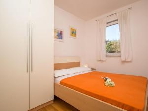 Spacious apartment in Dubrovnik with private garage