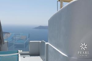 Pearl on the Cliff Hotel & Suites Santorini Greece