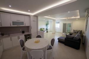 Bratica Montenegro - Stad.com