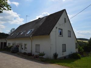 Idyllic Apartment in Hohenstein near Forest