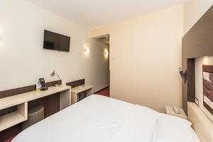 Hotels Hostellerie Saint Vincent Beauvais Aeroport : photos des chambres