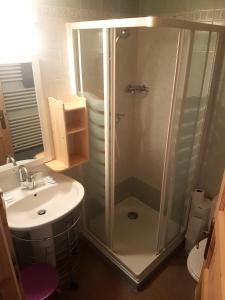 Hotels Hotel La Vanoise : photos des chambres