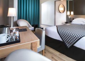 Hotels Hotel Acanthe - Boulogne Billancourt : photos des chambres