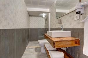 Double Room with Sea View room in Barbun Pansiyon