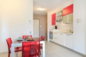 Prestige Du Lac 32 room in Prestige Du Lac Apartments