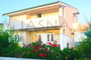 Apartments Jasna - 拉扎纳茨