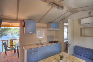 ROBINSONE houses THE DIAMOND OF HVAR