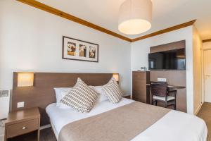 Standard Double/Twin Room room in Madame Vacances Hôtel Le Mottaret