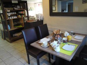 Hotels le Marronnier : photos des chambres