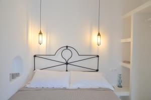 Chaido Studios Milos Greece