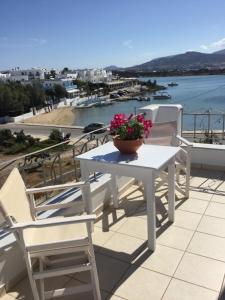 Aegeo Inn Apartments Antiparos Greece