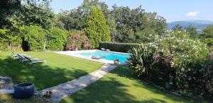 B&B / Chambres d'hotes B&B Charming suite and pool - Adults only : photos des chambres