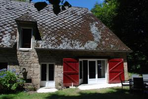 Maisons de vacances Gites Chateau le Bois : Maison de Vacances