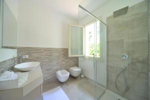 Double or Twin Room with Pool View