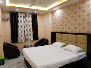 Olive suites