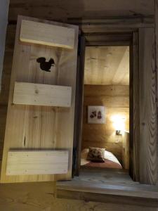 Hotels Hotel Ecureuil : Chambre Familiale (2 Adultes + 1 Enfant)