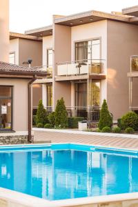 Apartments Crystal Park - Таганрог